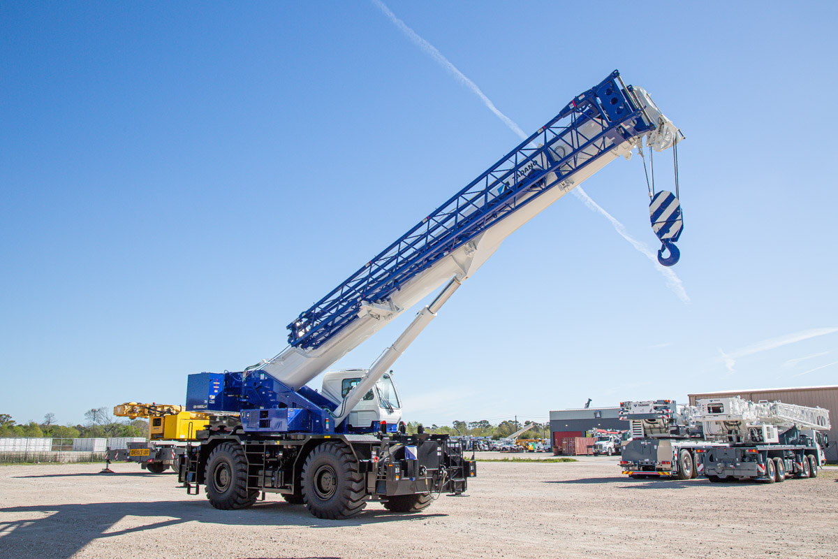 Rough Terrain Crane Sales & Rental Dealer | CraneWorks, LLC